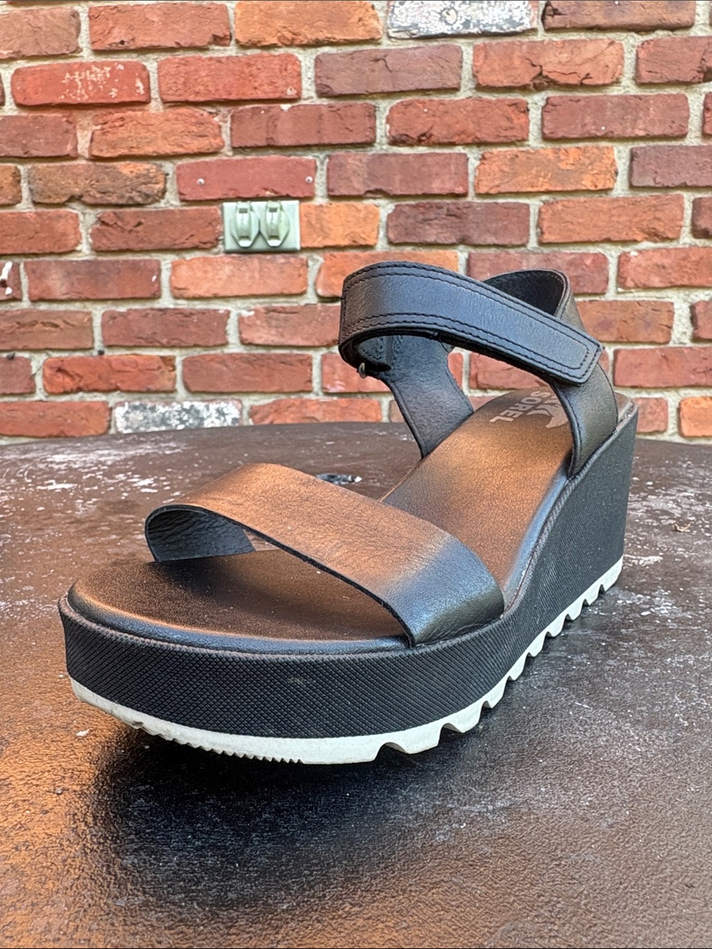 Sorel Women’s Classic Black Platform Sandals size 6.5
